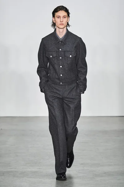 Look 4